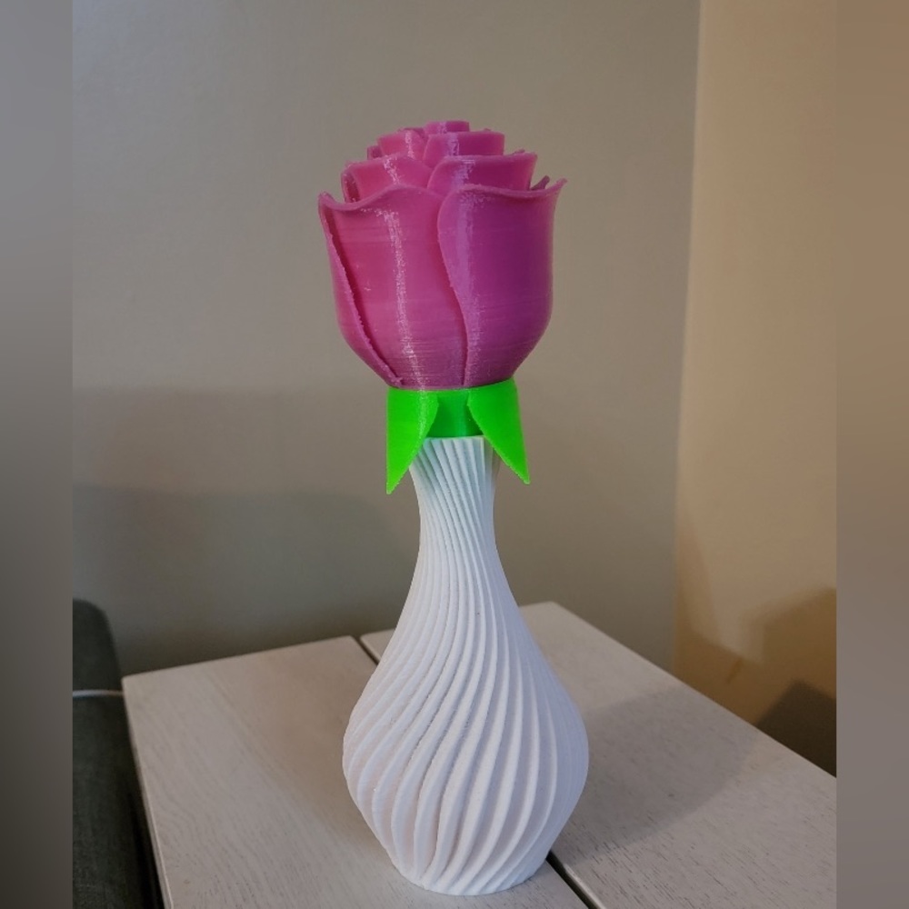 3D printed Roses 🌹💐U pick the Color♥️💓 - Picture 2 of 2